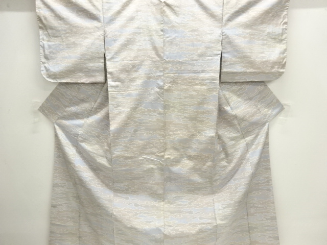 Honjo White Oshima Tsumugi Kimono with Woven Kasumi Pattern (5 Marquis)
